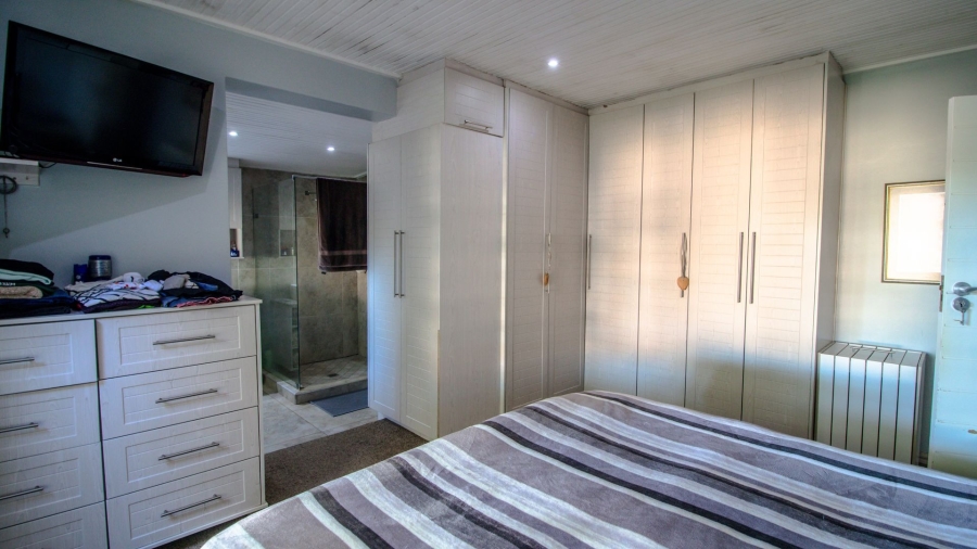 4 Bedroom Property for Sale in Gonubie Eastern Cape